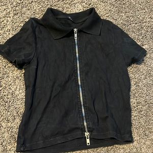 Black zip up crop